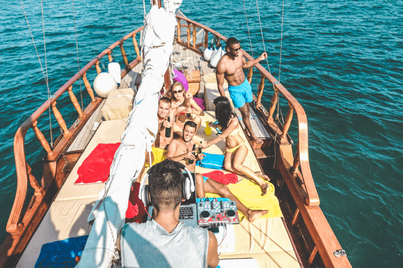 Koh Samui: Ang Thong Park’s Semi-Private Yacht Adventure