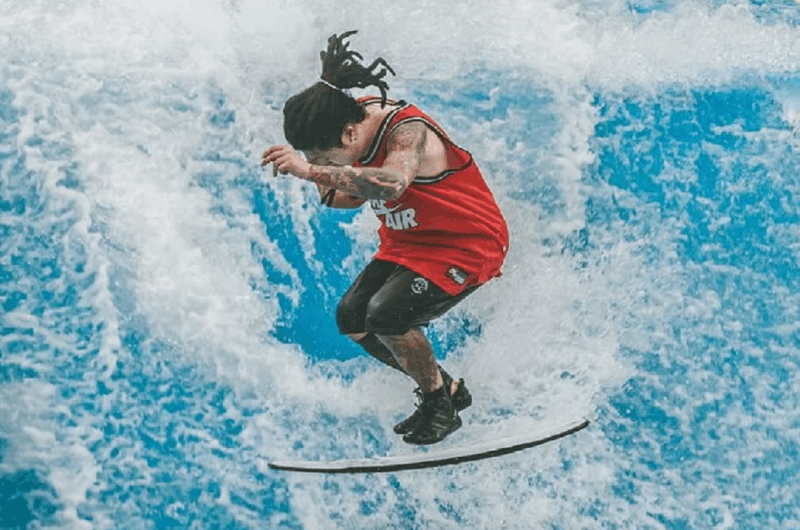 Bangkok: Fun Flow riding at Flow House Bangkok