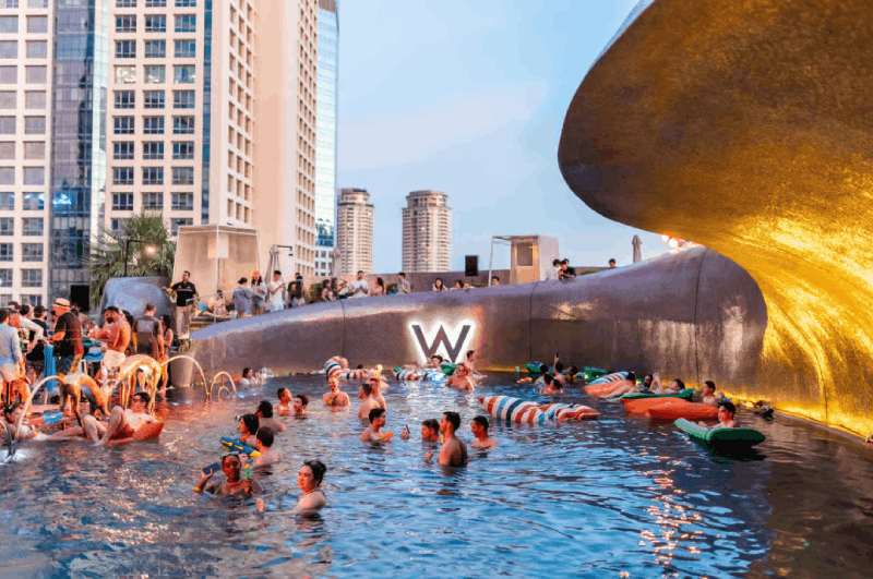 Bangkok: Sunset Splash Pool Party at W Bangkok