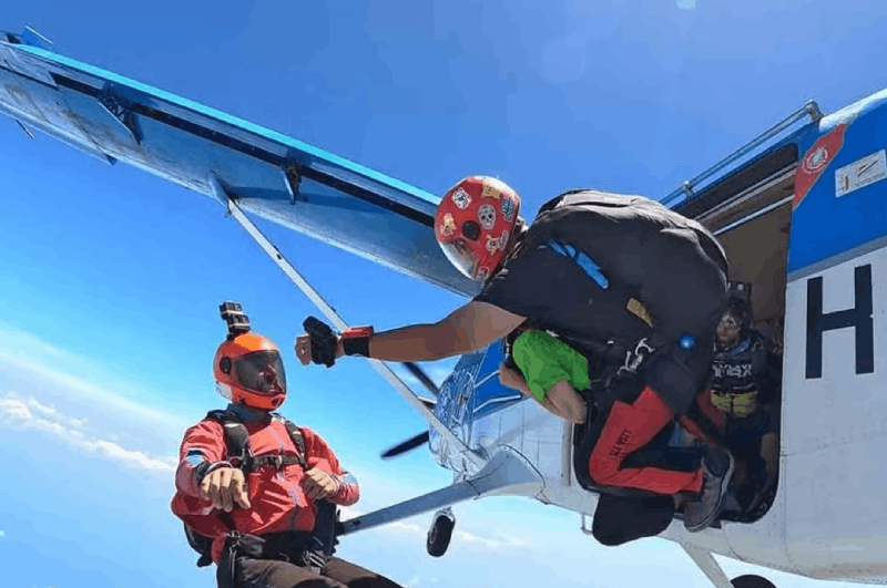 Pattaya-Bangkok Tandem Skydive with Ocean Views