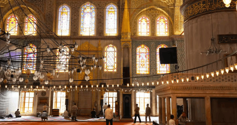 Basilica Cistern Guided Tour & Blue Mosque Audio Guide