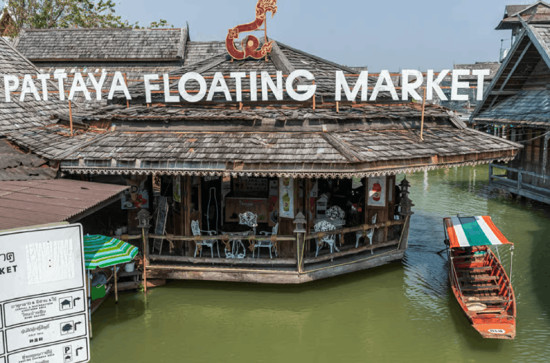 Pattaya: Floating Market Tour with Hotel Transfer & Guide