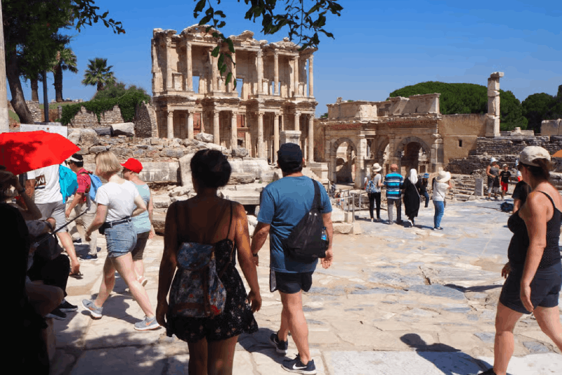 From Izmir: Ephesus, Artemis Temple Tour with Tickets/Lunch