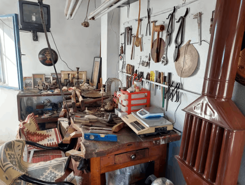 Istanbul Grand Bazaar: From Rooftops to the Secret Passages