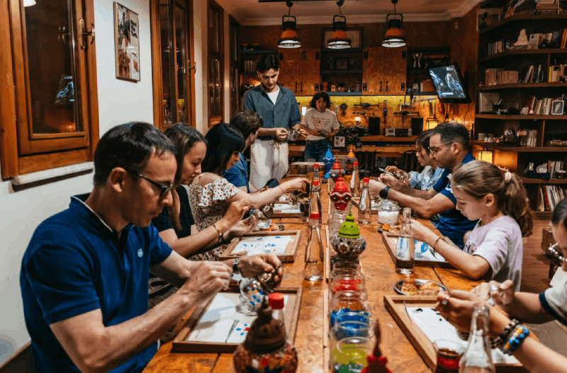 Istanbul: Turkish Mosaic Lamp Workshop – Materials & Snacks
