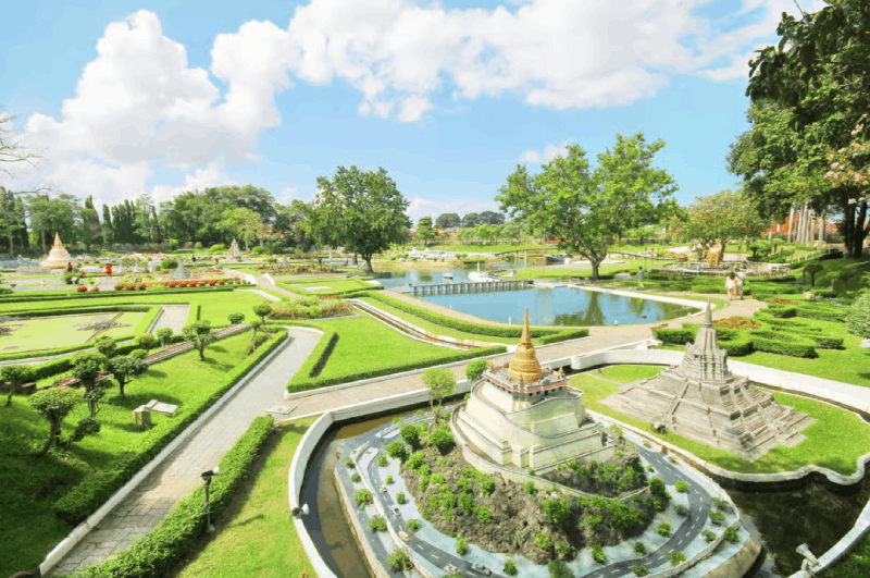 Pattaya: Mini Siam and Mini Europe Entry Ticket