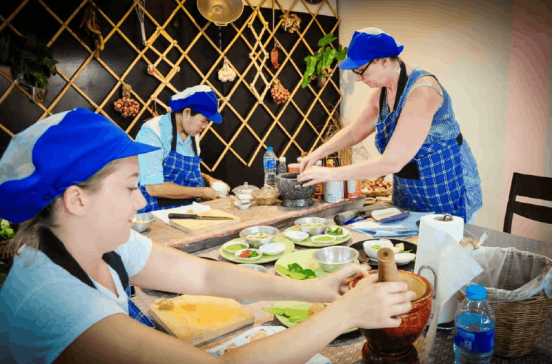 Istanbul: Turkish Cooking Class with a Professional Chef
