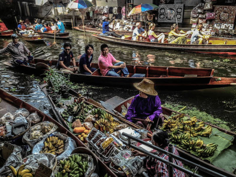 Bangkok: Floating Market & Maeklong Markets Private Transfer