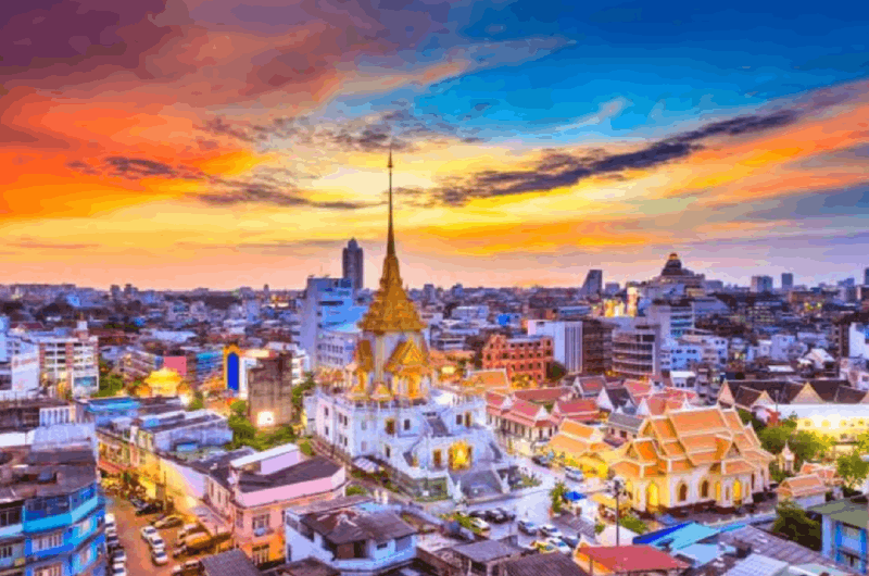 Bangkok Tour: Golden Buddha, Reclining Buddha & Gems Gallery