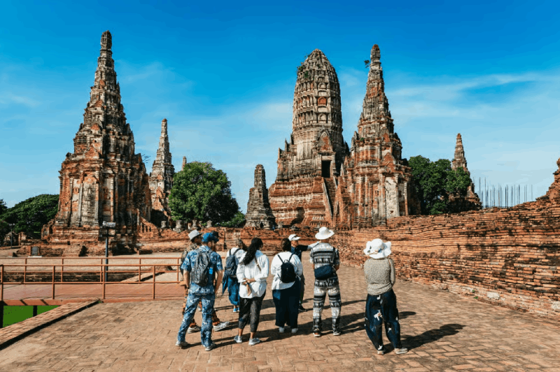 From Bangkok: Ayutthaya Temples Guided Tour with Lunch