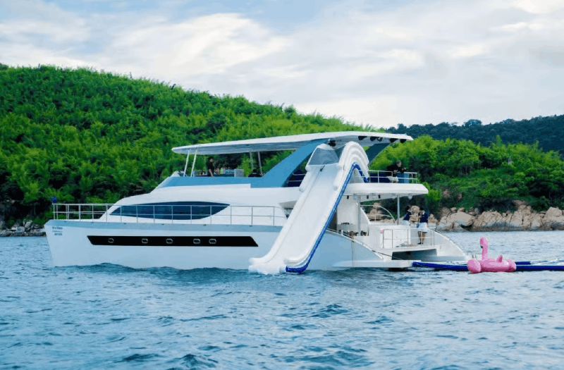 Pattaya Premium 3 Islands Cruise